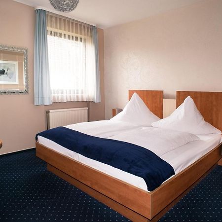 Hotel Garni Haus Schoenberger Heiligenhaus Eksteriør billede