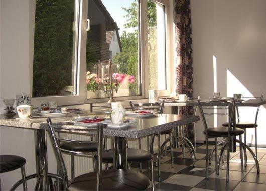 Hotel Garni Haus Schoenberger Heiligenhaus Eksteriør billede
