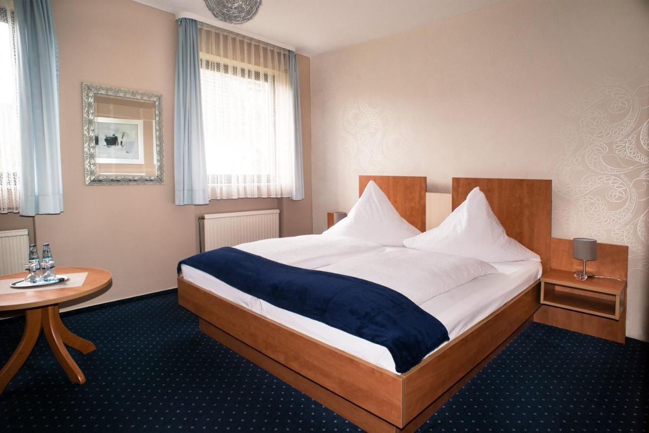 Hotel Garni Haus Schoenberger Heiligenhaus Eksteriør billede